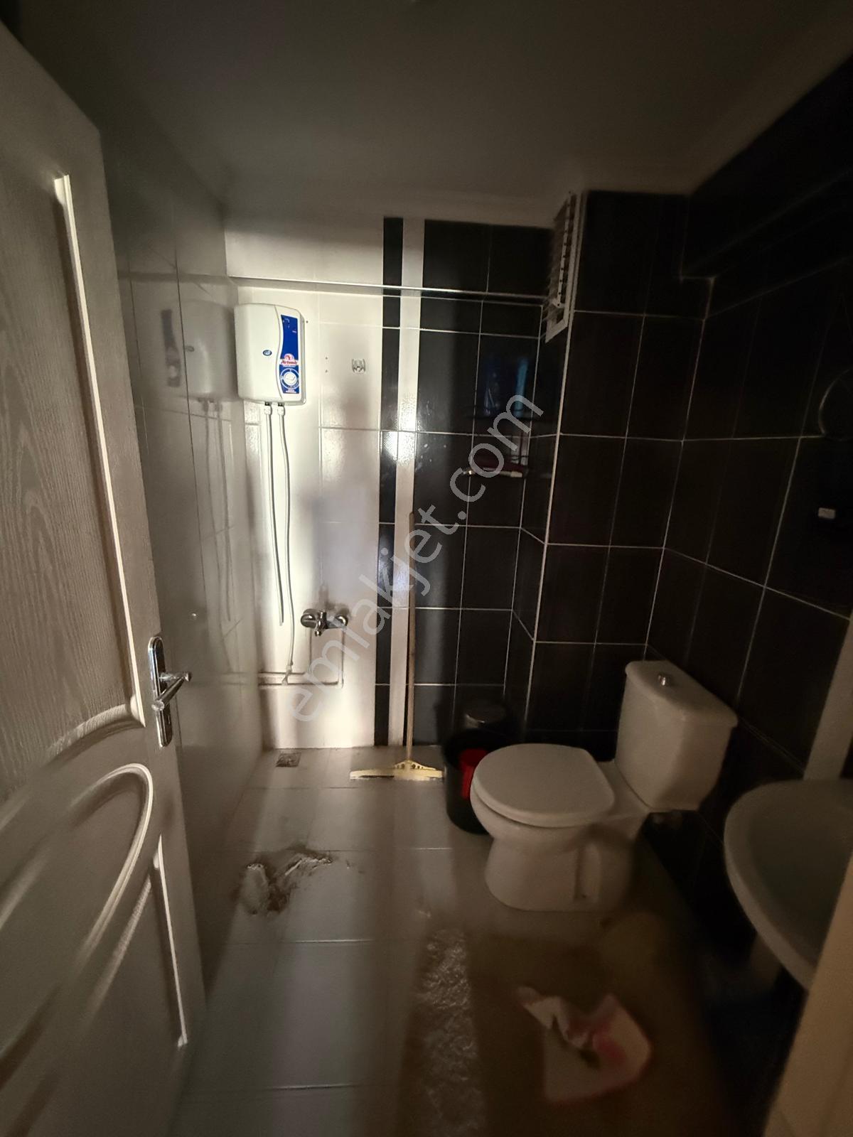 Akkumda Denize Yakın 2+1 Full Eşyalı Kombi Petekli Bahçe Katımız - Görsel 9