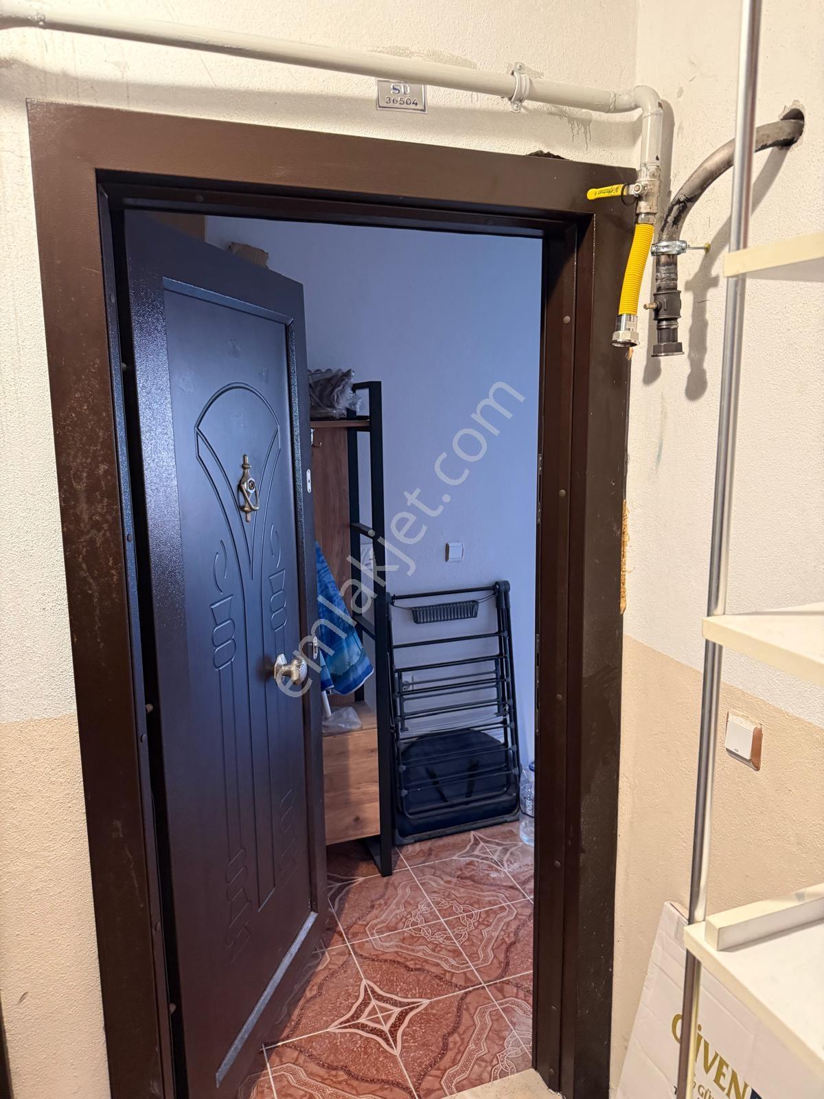 Akkumda Denize Yakın 2+1 Full Eşyalı Kombi Petekli Bahçe Katımız - Görsel 3