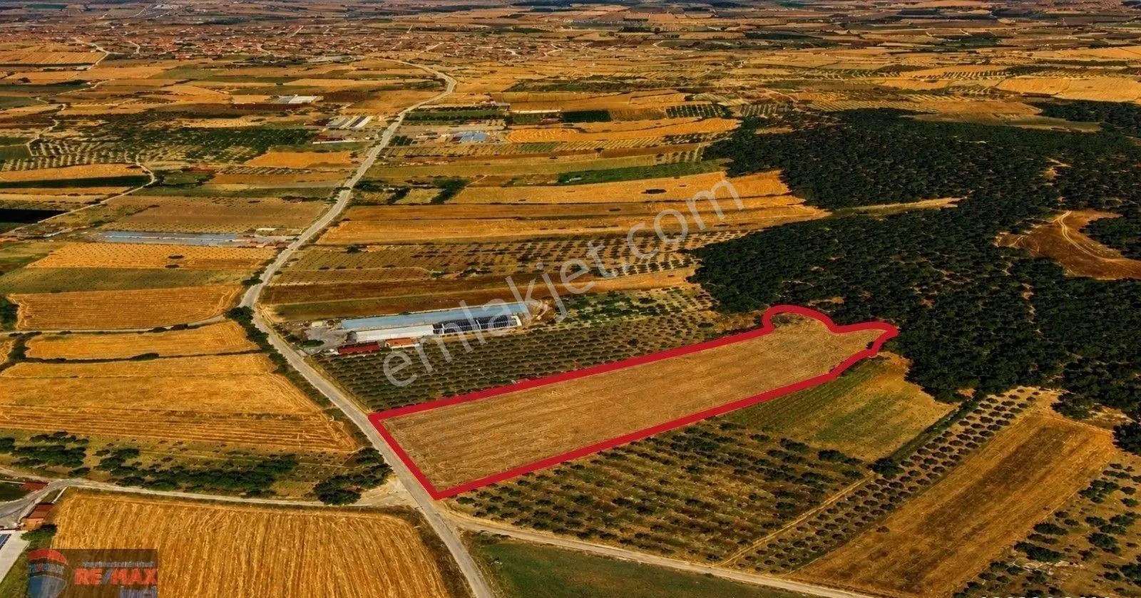 Re/max İnci'den Savaştepe İstiklal Mah. Satılık 18.382 M² Tarla - Görsel 24