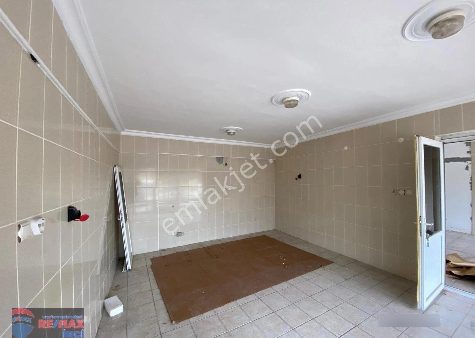Remax İnci'den Susurluk Kışla'da Kiralık Dükkan - Görsel 6
