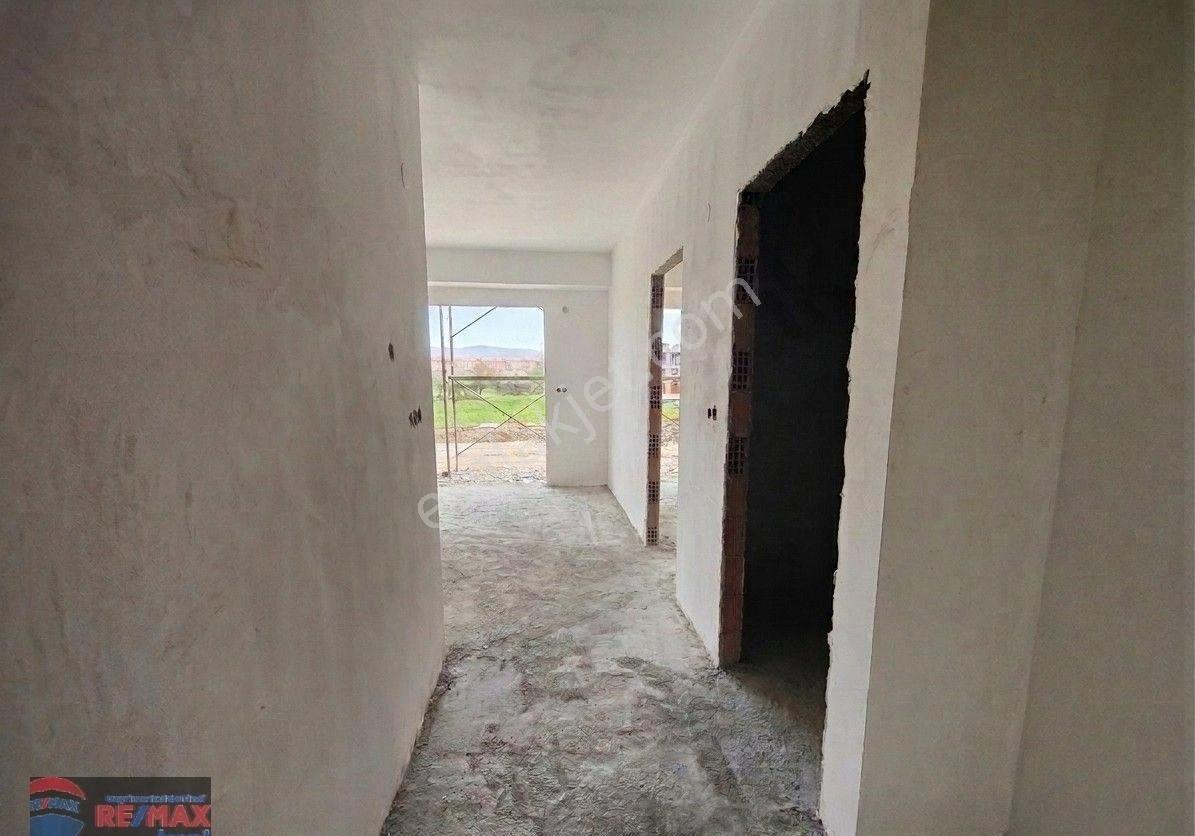 Re/max İnci'den Paşaalanın'da %50 Peşinat'la Projeden Satılık 1+1 Daire - Görsel 8