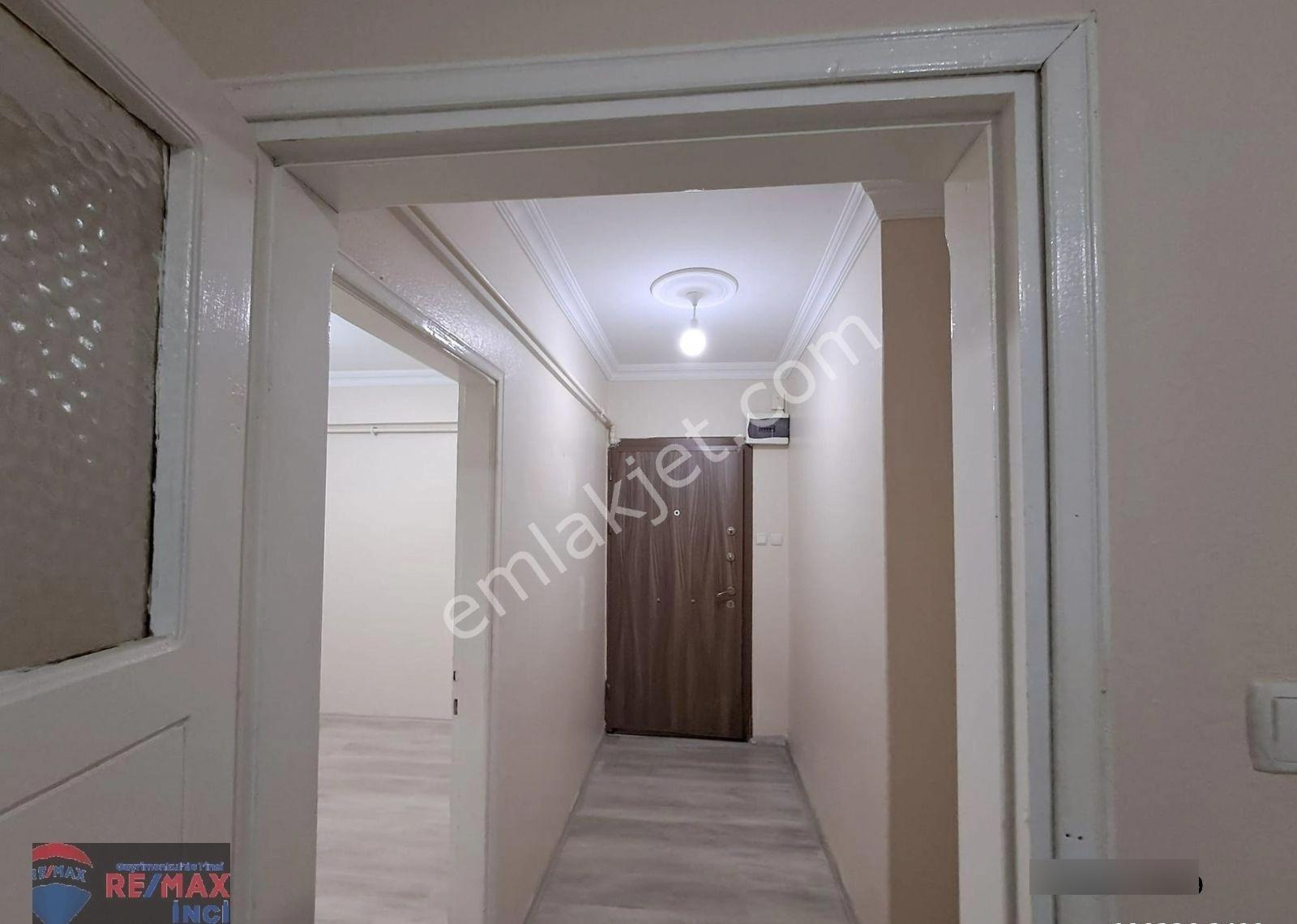 Re/max İnci'den Plevne Mah. Migros Arkasında Yenilenmiş Satılık 2+1 Daire