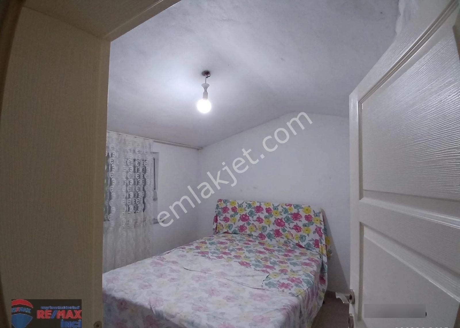 Re/max İnci'den Edremit Güre'de Satılık Bahçeli Villa - Görsel 25