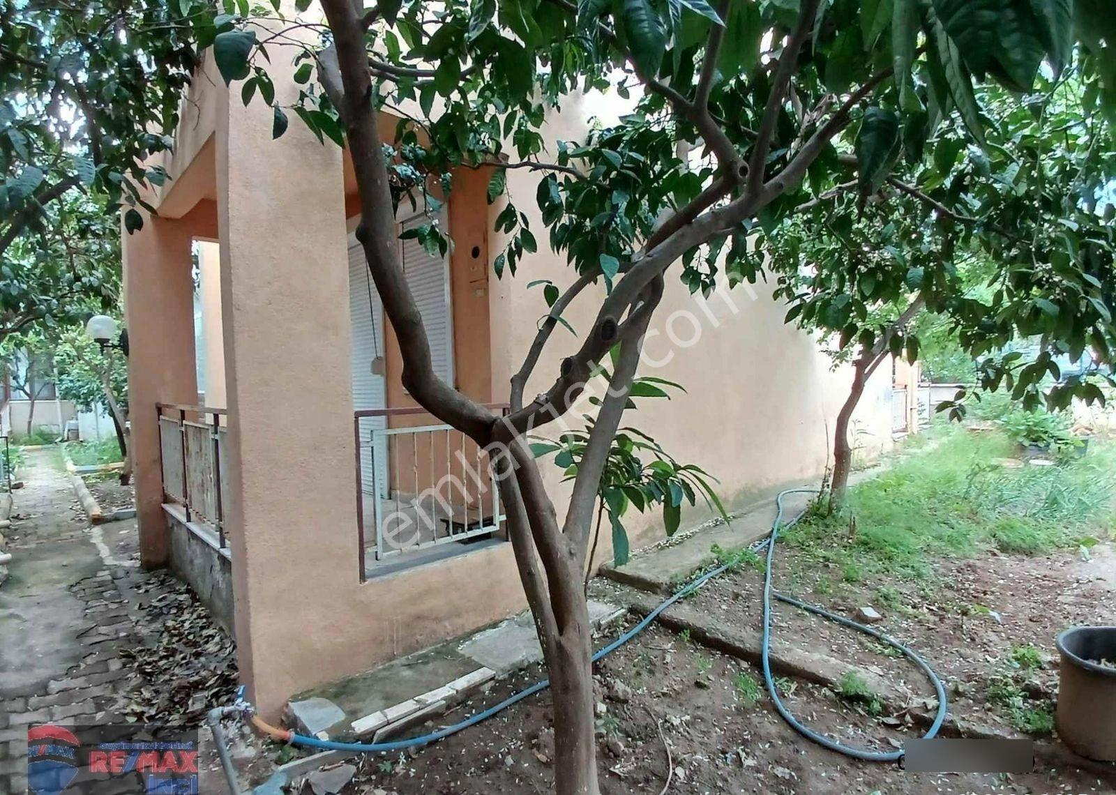 Re/max İnci'den Edremit Güre'de Satılık Bahçeli Villa - Görsel 24