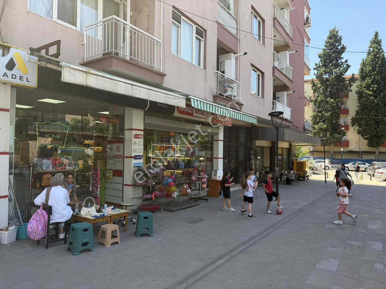 Özgün Gm'den - Gazi İlkokulu Yanı Satılık Dükkanlar