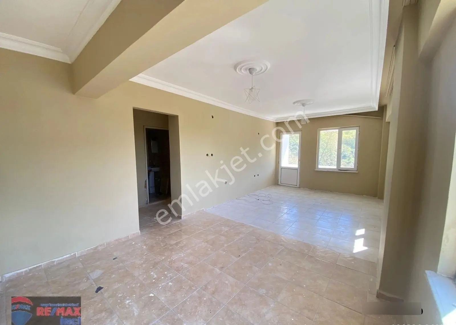 Re/max İnci'den Manyas Kızık Mah. Site İçinde Satılık 1+1 Daire - Görsel 2