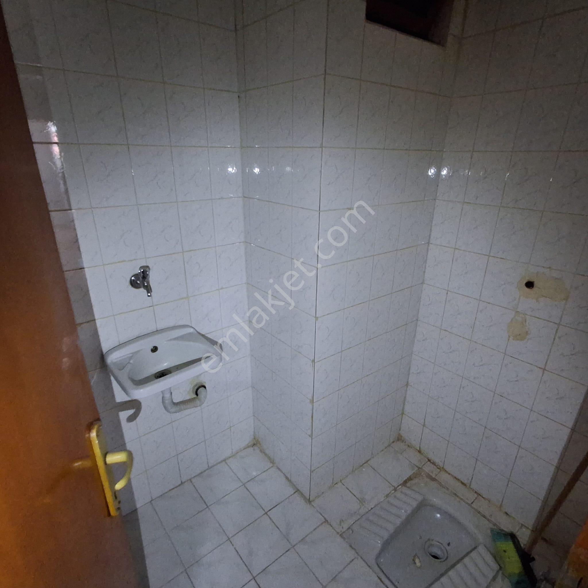 Barışyolu Okulu Yanı 1 Katta 2+1 Kiralık Daire - Görsel 9