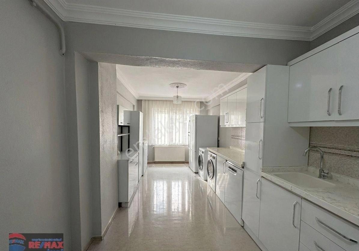 Re/max İnci'den Zahire Pazarı Camii Karşısı 4 Katlı Satılık Komple Bina - Görsel 30