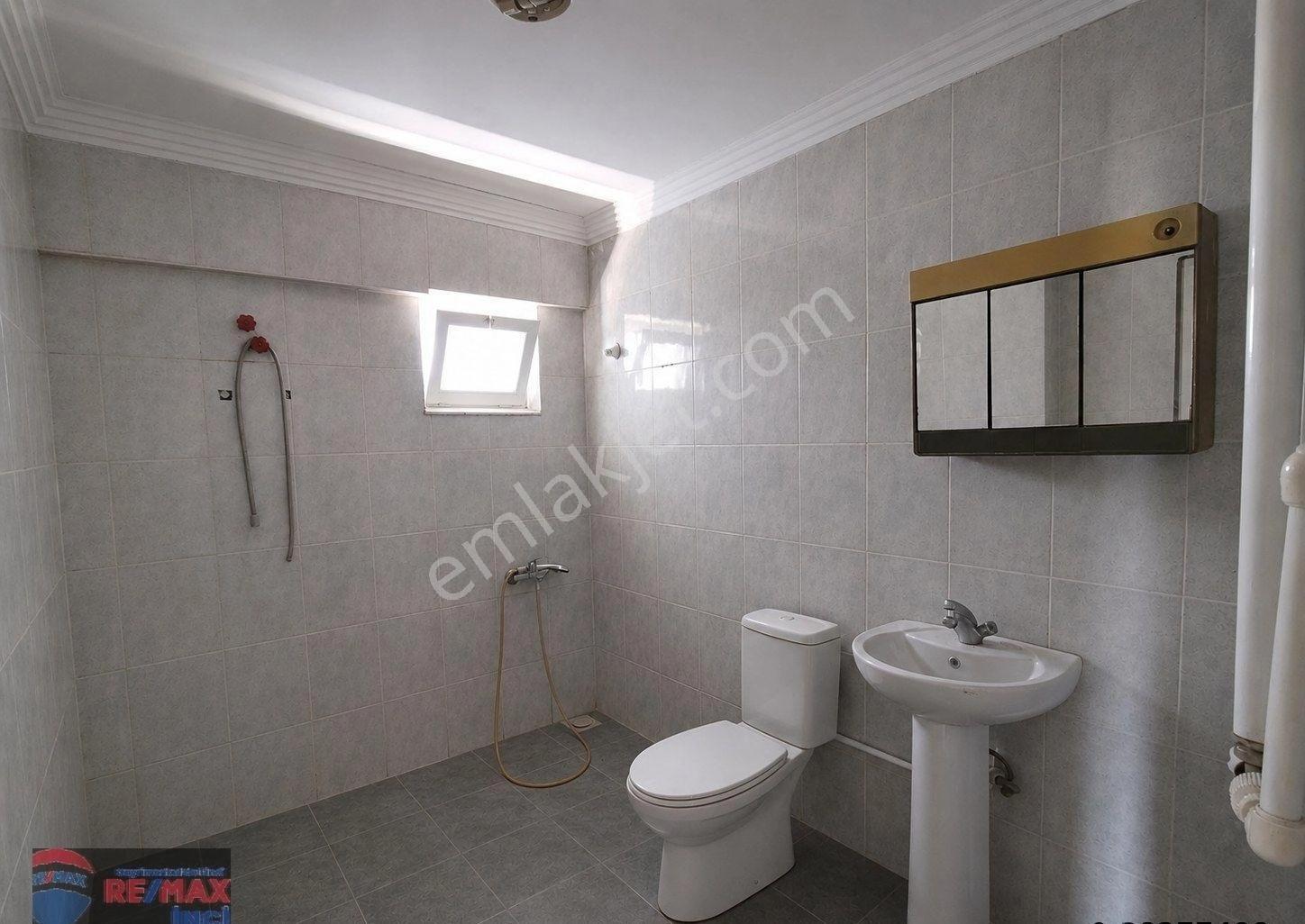 Re/max İnci'den Kuvayi Milliye Mah. Satılık 3 Katlı Komple Bina - Görsel 25