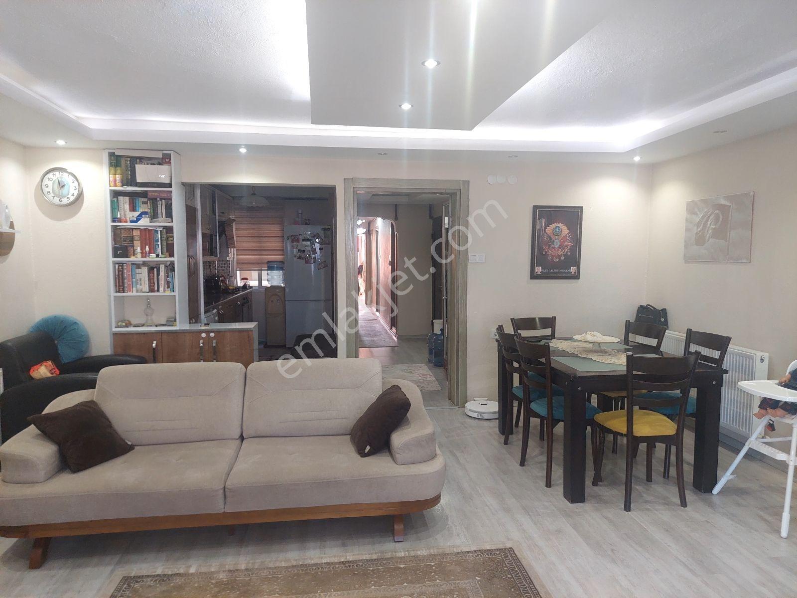 Yeşil Mah.de 3+1 141 M2 Meydana Yakın Daire Satılıktır - Görsel 24