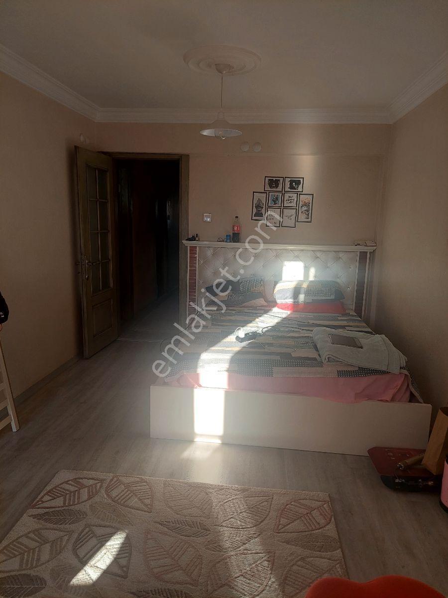Yeşil Mah.de 3+1 141 M2 Meydana Yakın Daire Satılıktır - Görsel 5