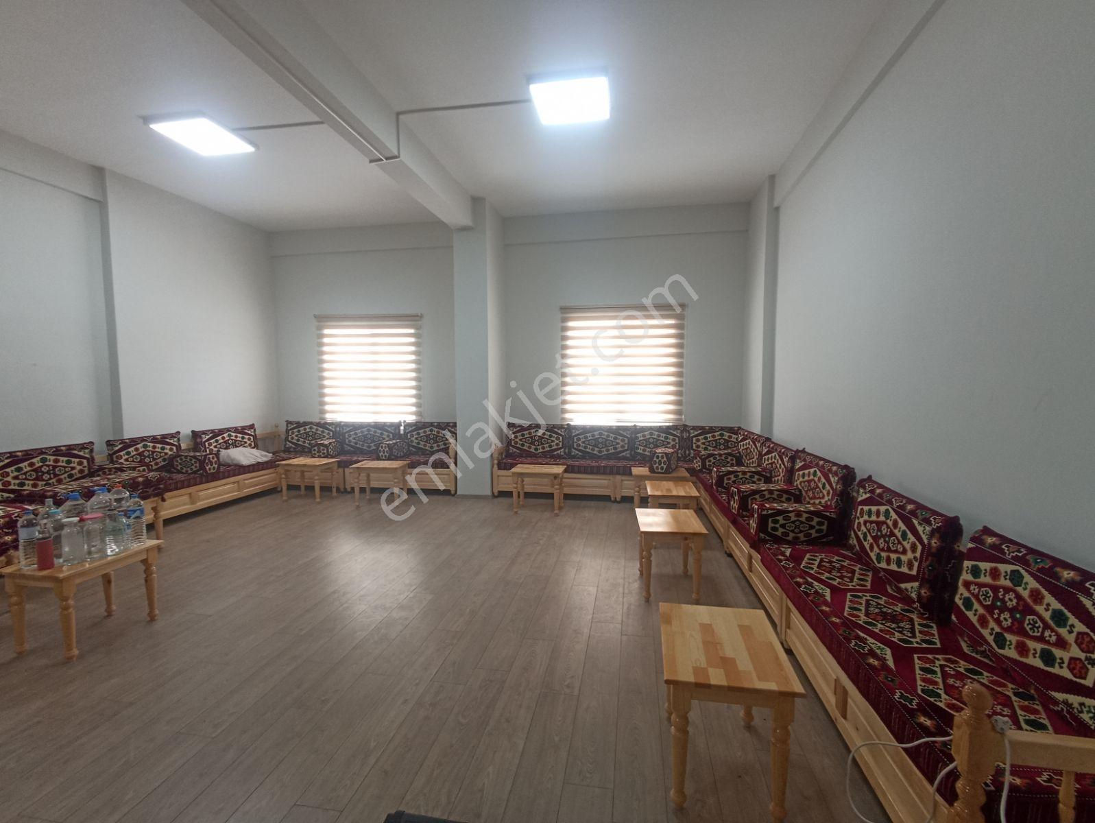 Emlak Dünyası Gym'den Florya'da 4+1 Kiralık Lüks Daire - Görsel 14