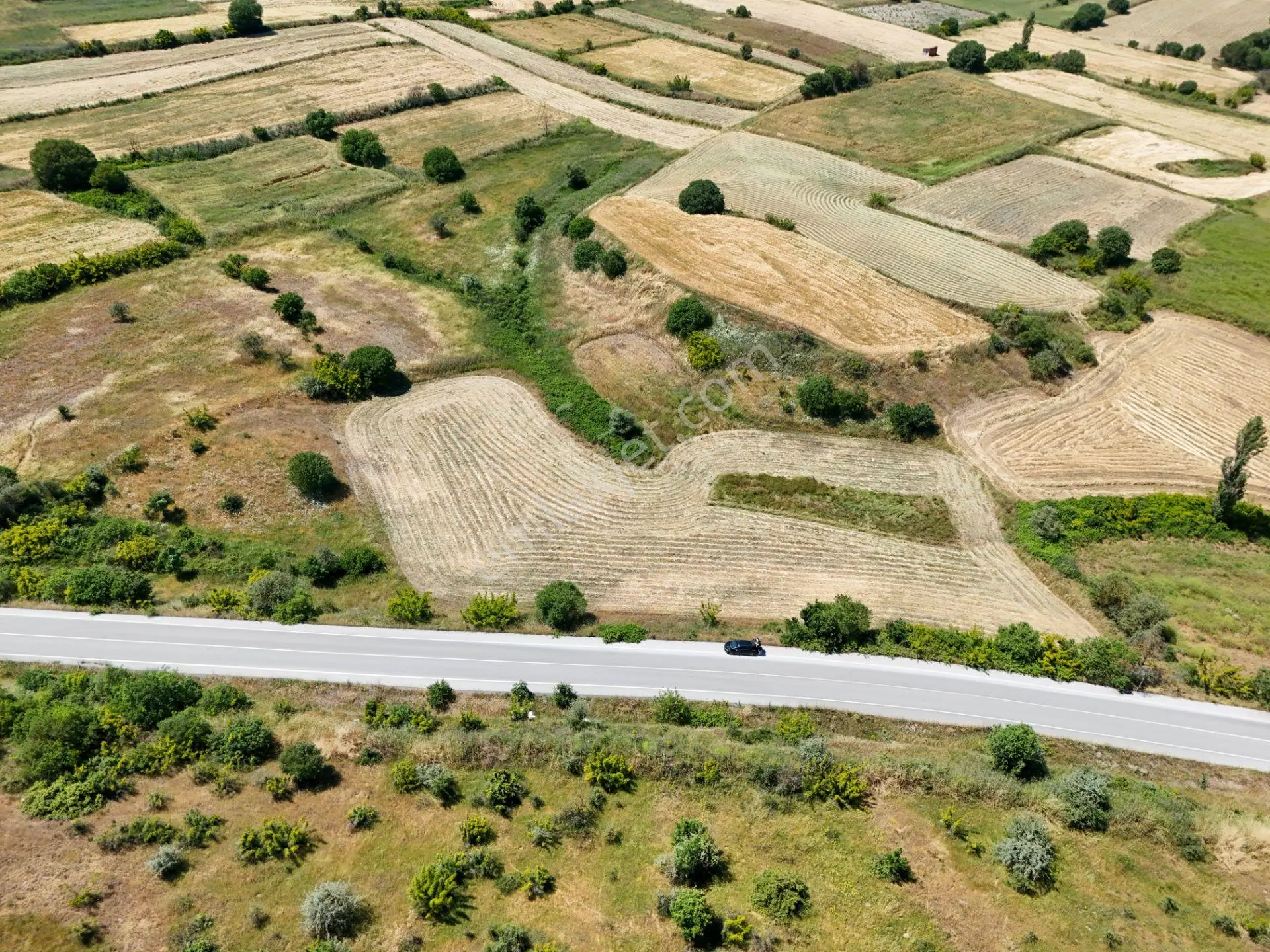Era Söz Den Kepsut Şeremetlerde 11400 M² Satılık Tarla