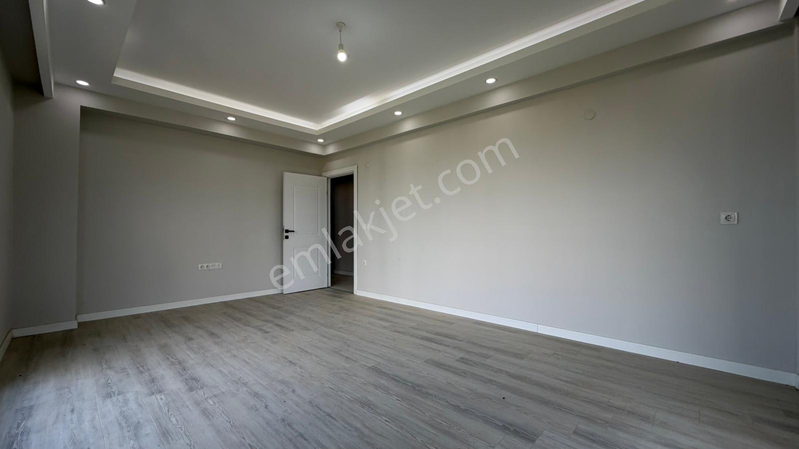 Atatürk Mah Havuzlu Site İçerisinde Satılık Lüx 2+1 Daire - Görsel 25