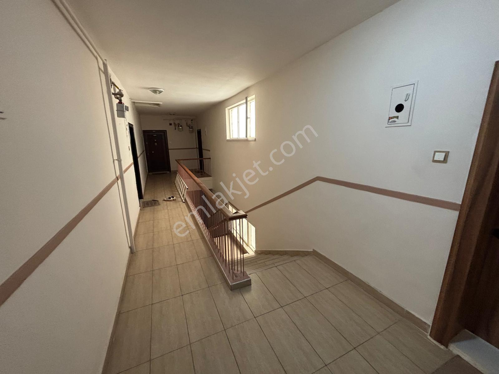 İlk-ev'den Polisevi-çetinemeç Bulvarı Yakını Katta Ön Cephe Park Manzaralı 3+1 Bağımsız Salon Kombi - Görsel 25