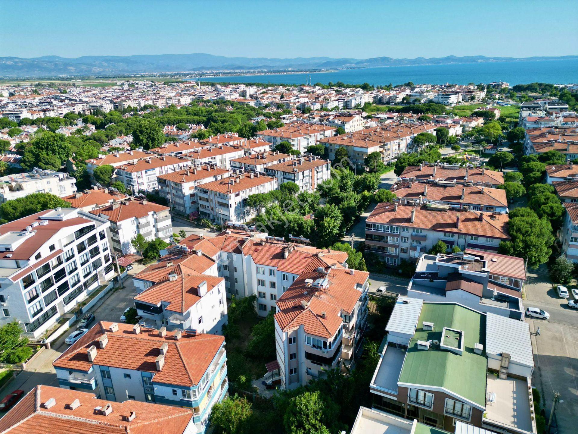 Yükselden Doktorlar Sitesi Mevkiinde Doğalgazlı Denize Yakın 3+1 - Görsel 2