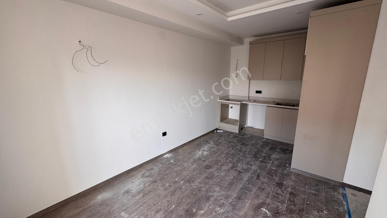 Erdemli Merkezde Satılık 2+1 Daire - Görsel 13