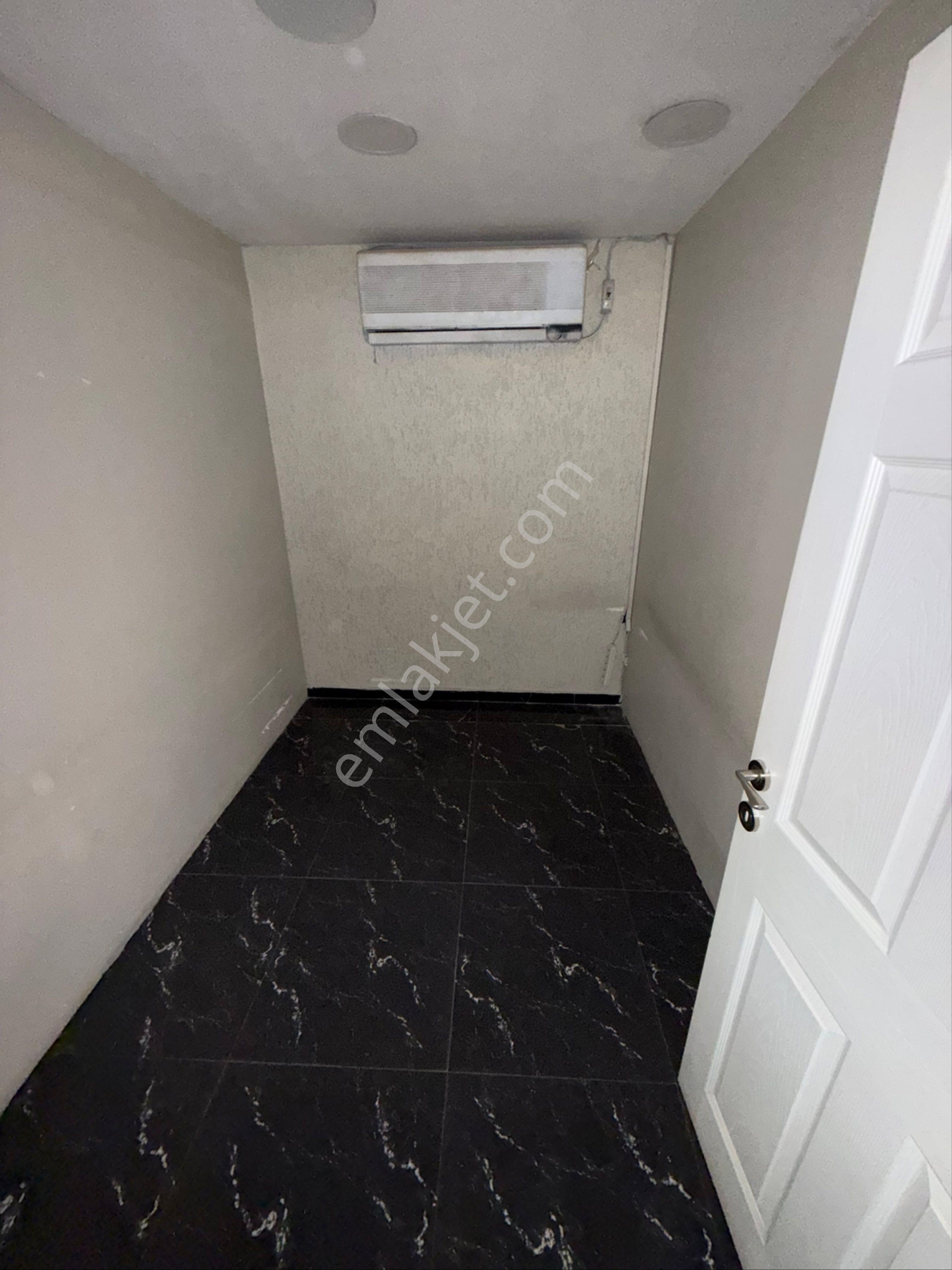 Şirinevlerde E-5 Cepheli 85m2 4+1 Klimalı Kiralık Ofis - Görsel 15