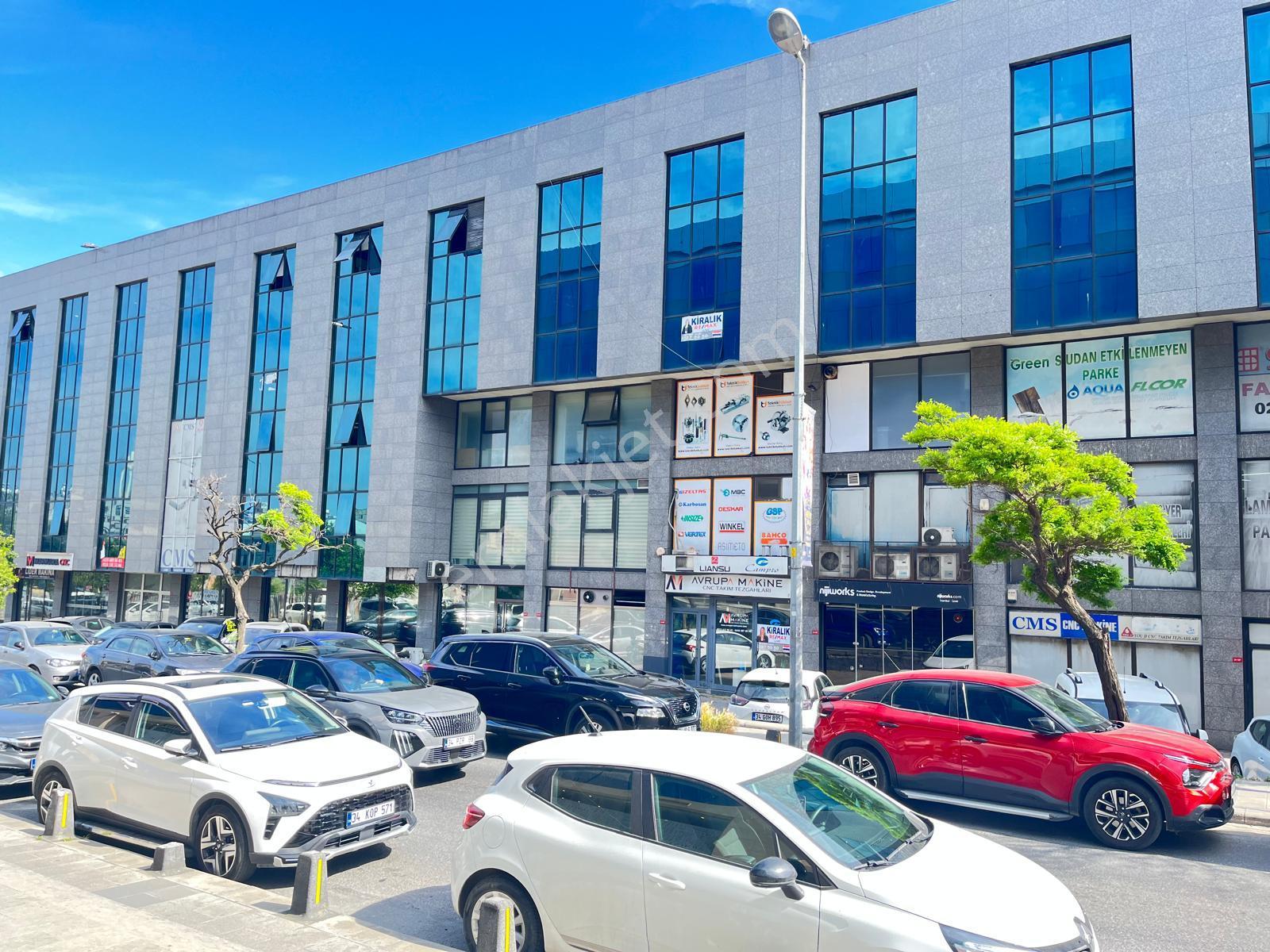 Topçular Hekımoğlu Plaza'da 100 M2 Kıralık Dükkan - Görsel 4