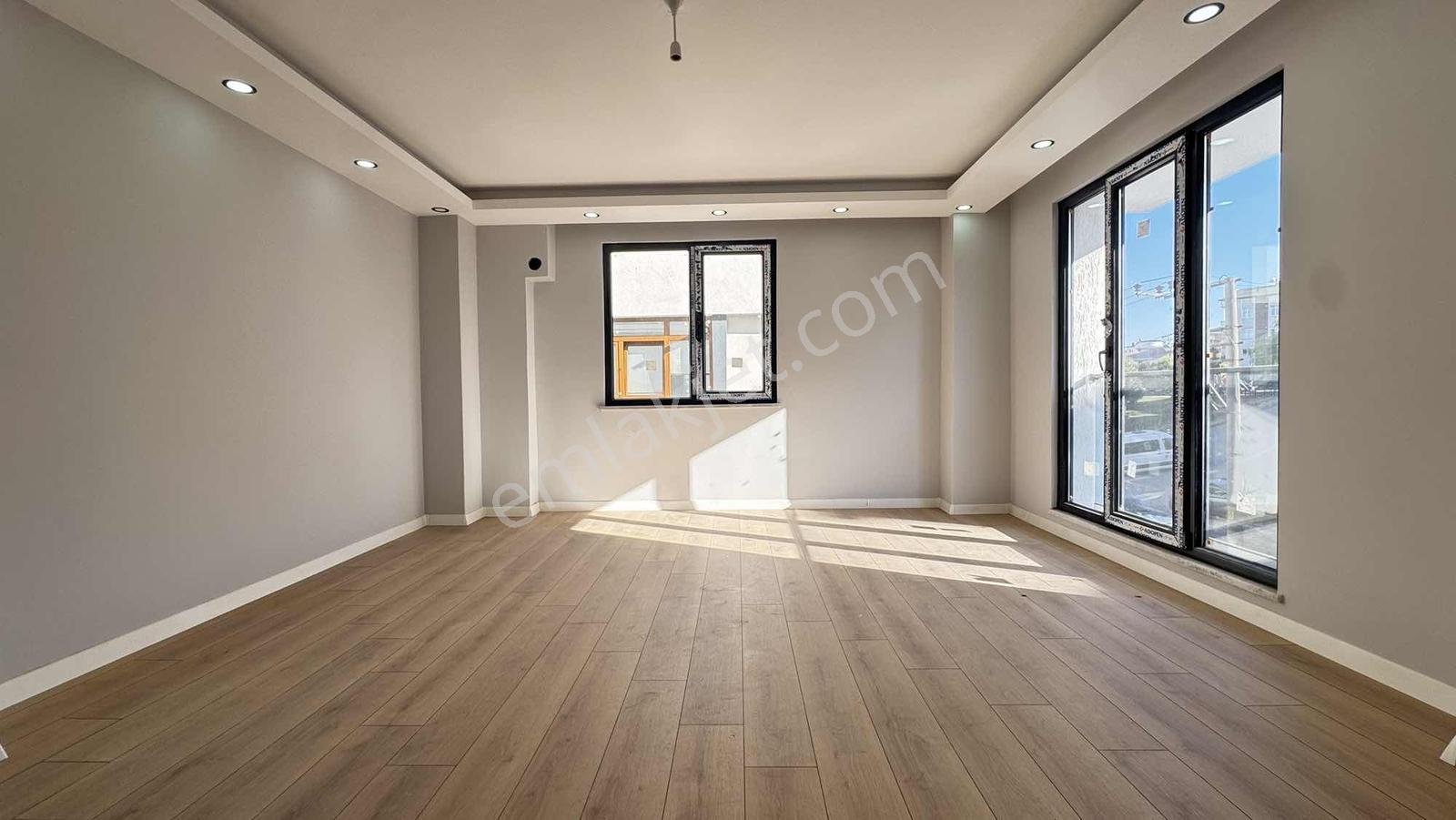 Bağlarbaşın Da Asansörlü 4+1 240m2 Lüks Dubleks - Görsel 14