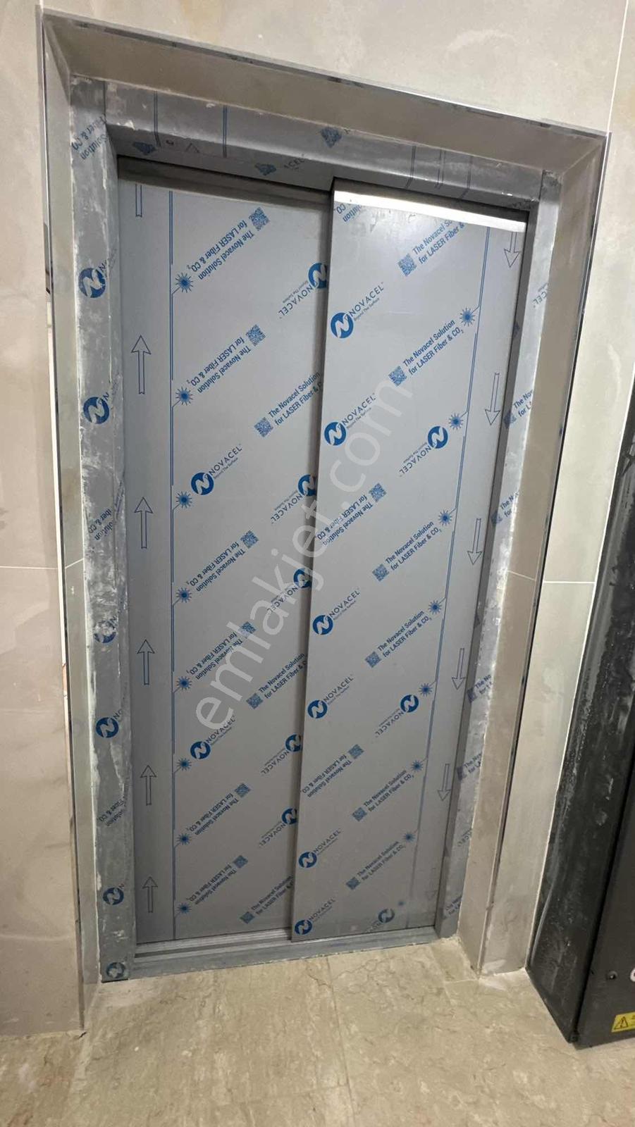 Bağlarbaşın Da Asansörlü 4+1 240m2 Lüks Dubleks - Görsel 15