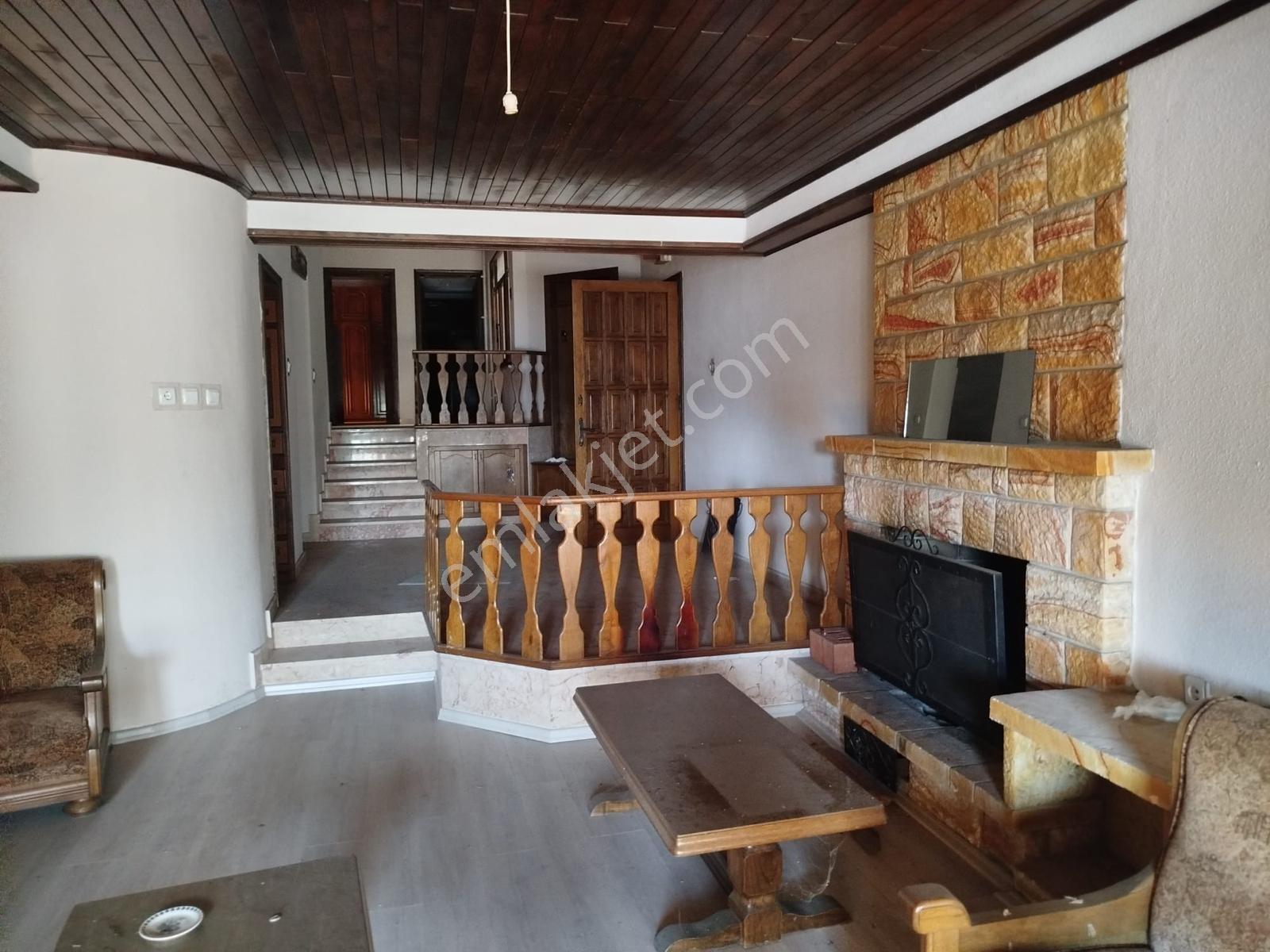 Erdek Tatlısı Liman Kampında Emsalsiz Muhteşem Villa - Görsel 36