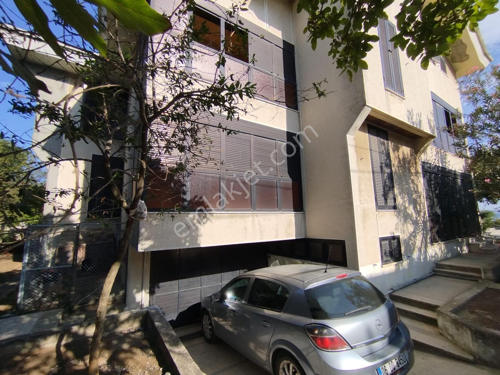 Erdek Tatlısı Liman Kampında Emsalsiz Muhteşem Villa - Görsel 17