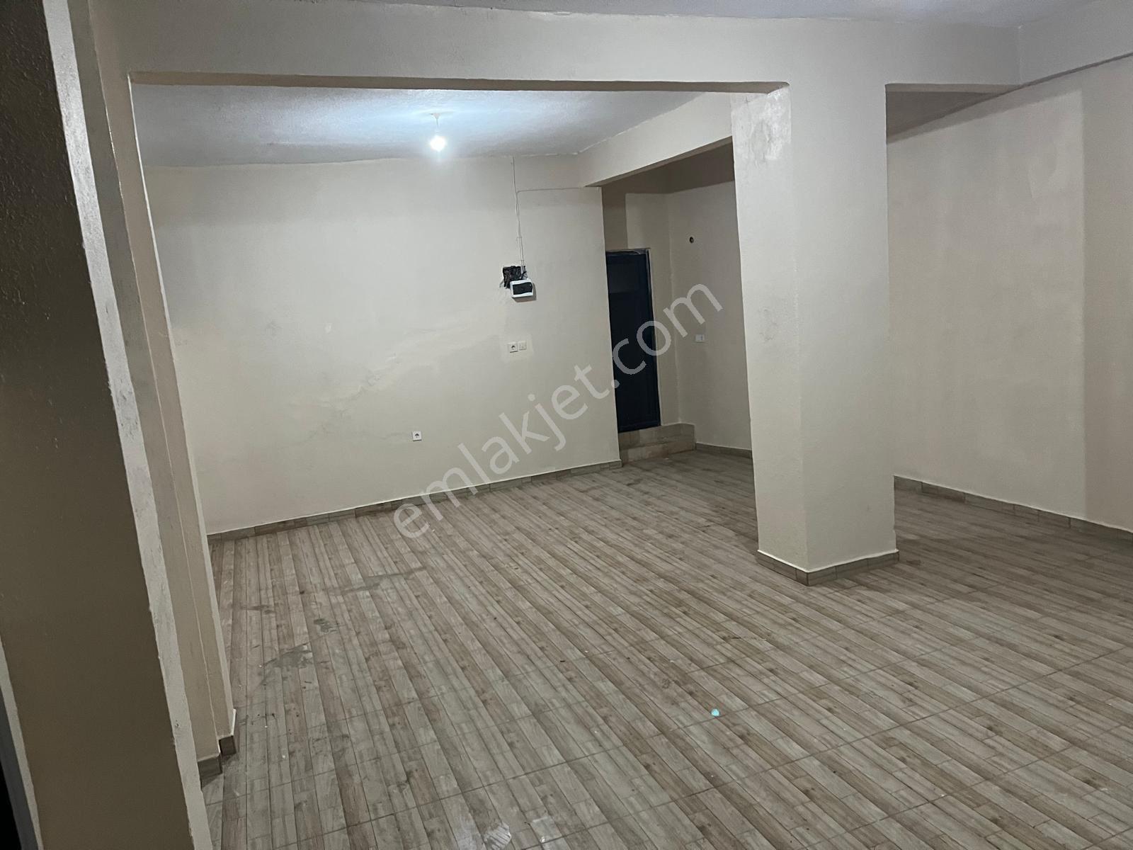 Cb King'den 1.sakarya M. Ertuğrul Gazi Caddesi Kiralık Dükkan - Görsel 9