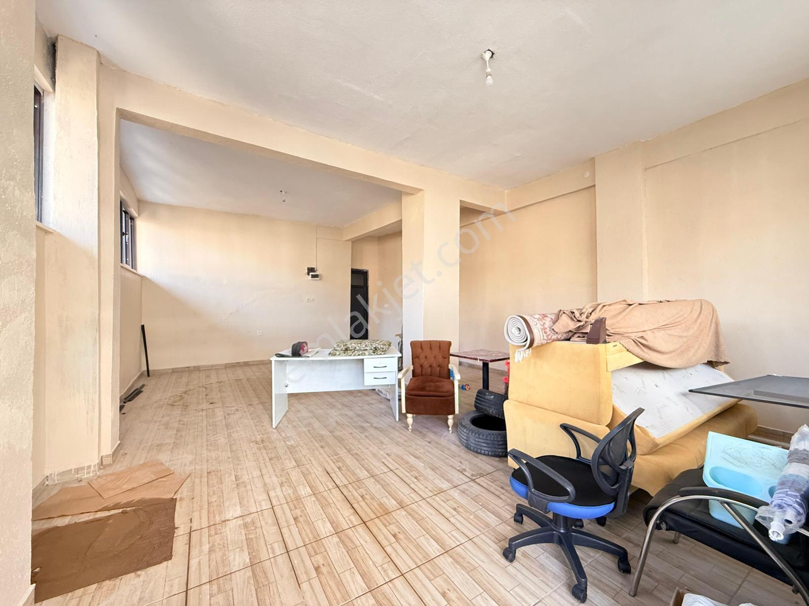Cb King'den 1.sakarya M. Ertuğrul Gazi Caddesi Kiralık Dükkan - Görsel 6