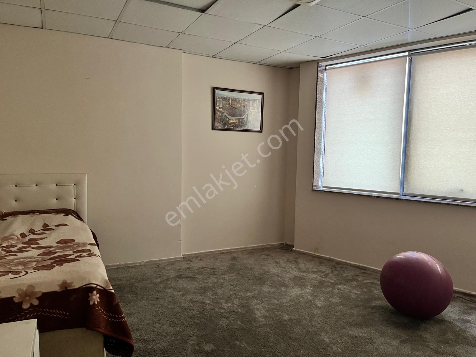 Remax Lıve'den Topçular Hekımoğlu Plaza'da 750 M2 + Kdv Kiralık Ofis Katı - Görsel 4