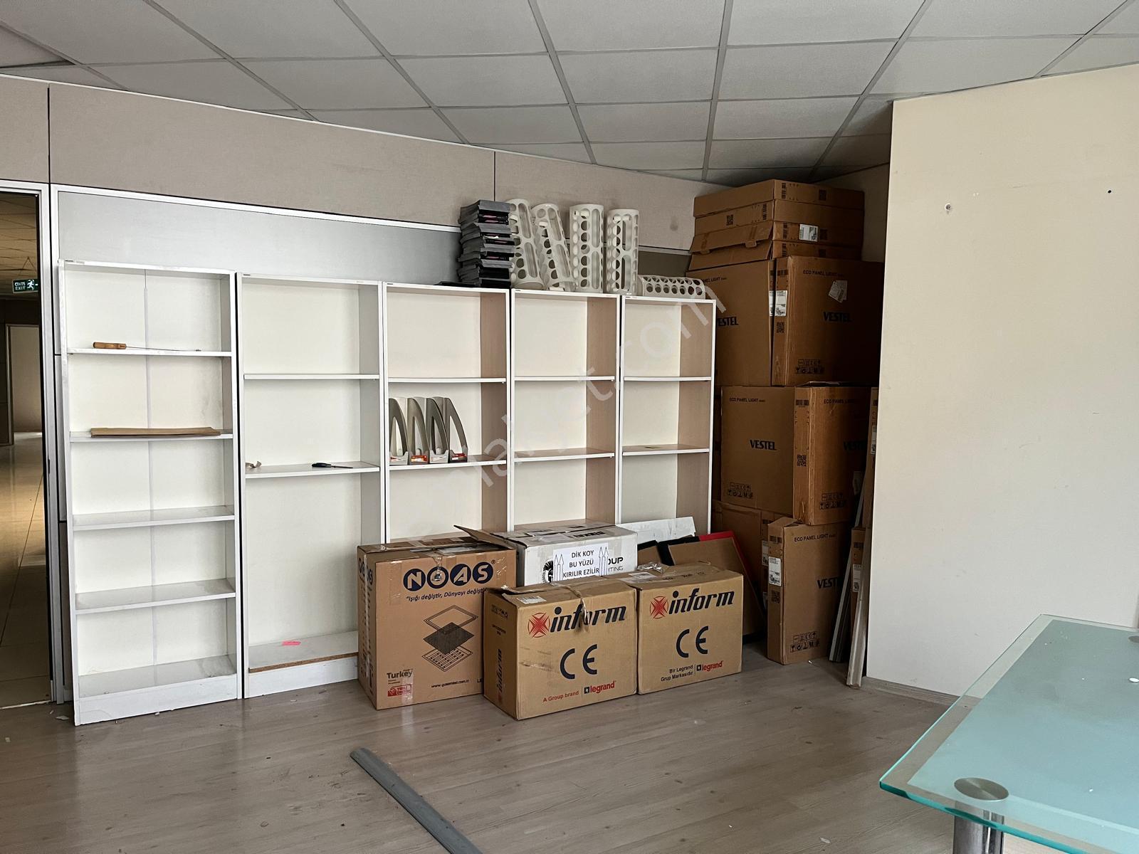 Remax Lıve'den Topçular Hekımoğlu Plaza'da 750 M2 + Kdv Kiralık Ofis Katı - Görsel 6