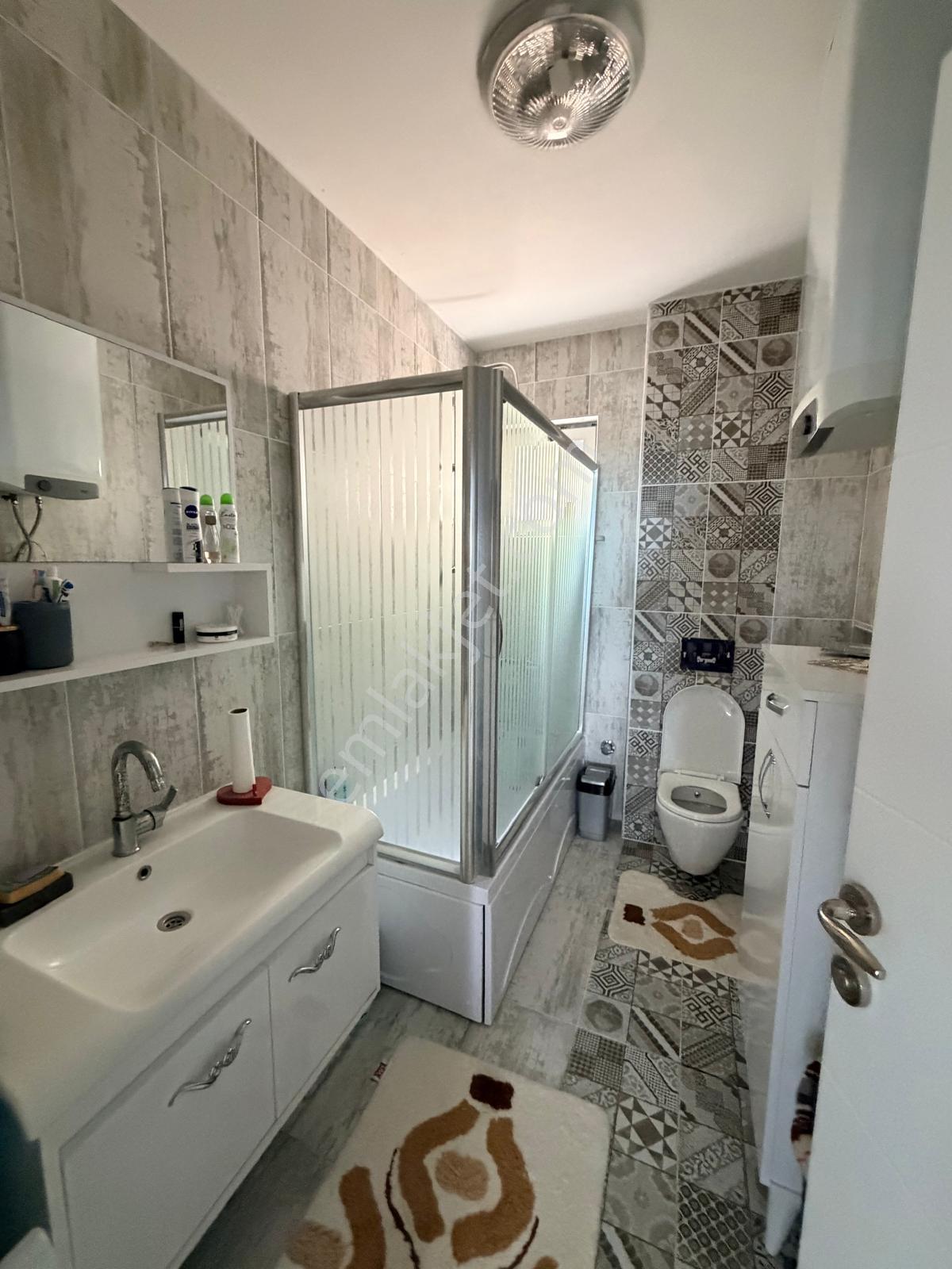 Cide Demirtaş Emlak Güvencesi İle Eşyalı 3 Katlı Lüks Villa - Görsel 10