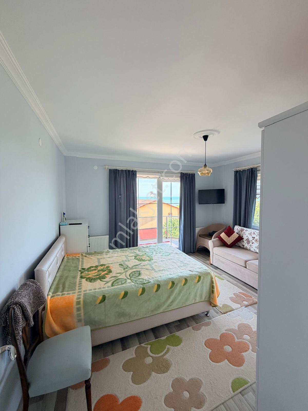 Cide Demirtaş Emlak Güvencesi İle Eşyalı 3 Katlı Lüks Villa - Görsel 20