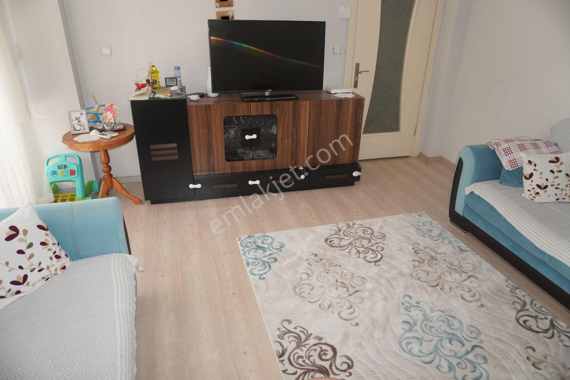 Küçükçiğli Kiralık 2+1 Bahçekatıüstü Doğalgazlı+balkonlu(serkan) - Görsel 16
