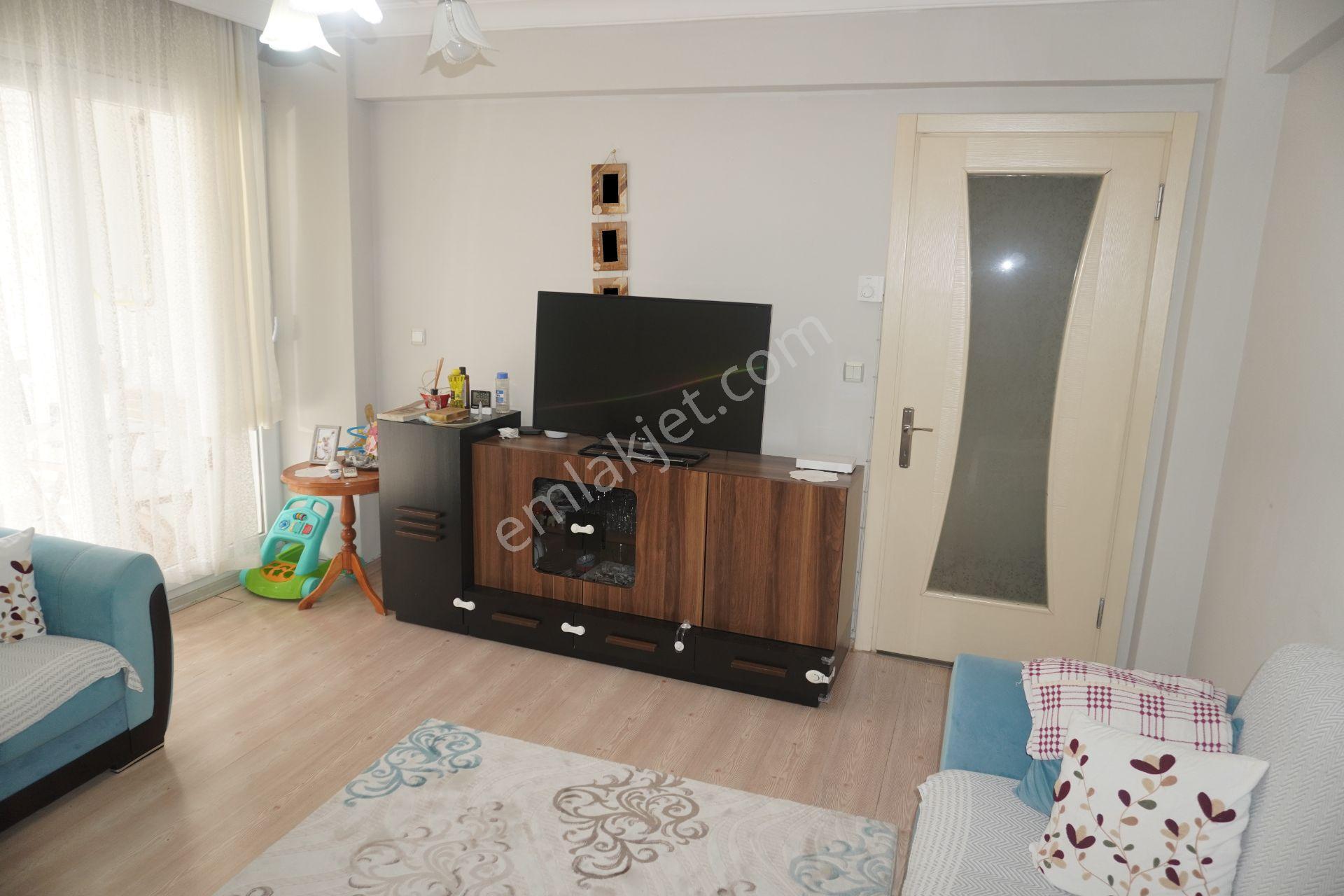 Küçükçiğli Kiralık 2+1 Bahçekatıüstü Doğalgazlı+balkonlu(serkan) - Görsel 14
