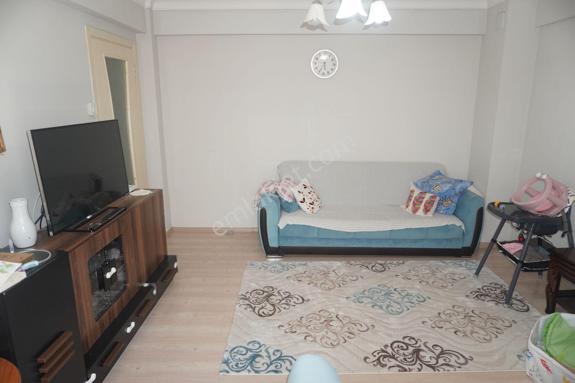 Küçükçiğli Kiralık 2+1 Bahçekatıüstü Doğalgazlı+balkonlu(serkan) - Görsel 17