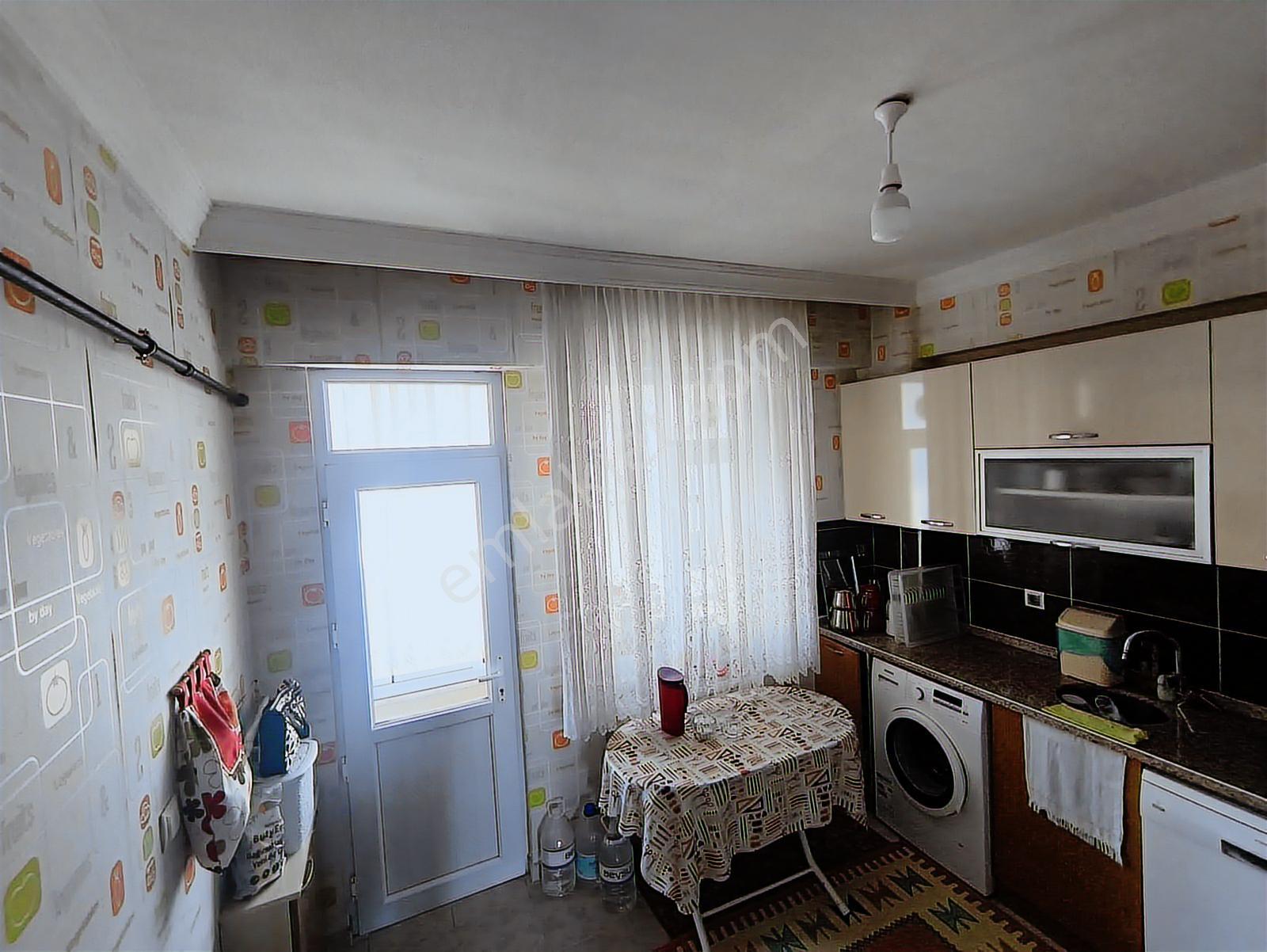 Hüsamettin Çelebi Mah. 2.kat Geniş, Güneş Alan Satılık 2+1 Daire - Görsel 4