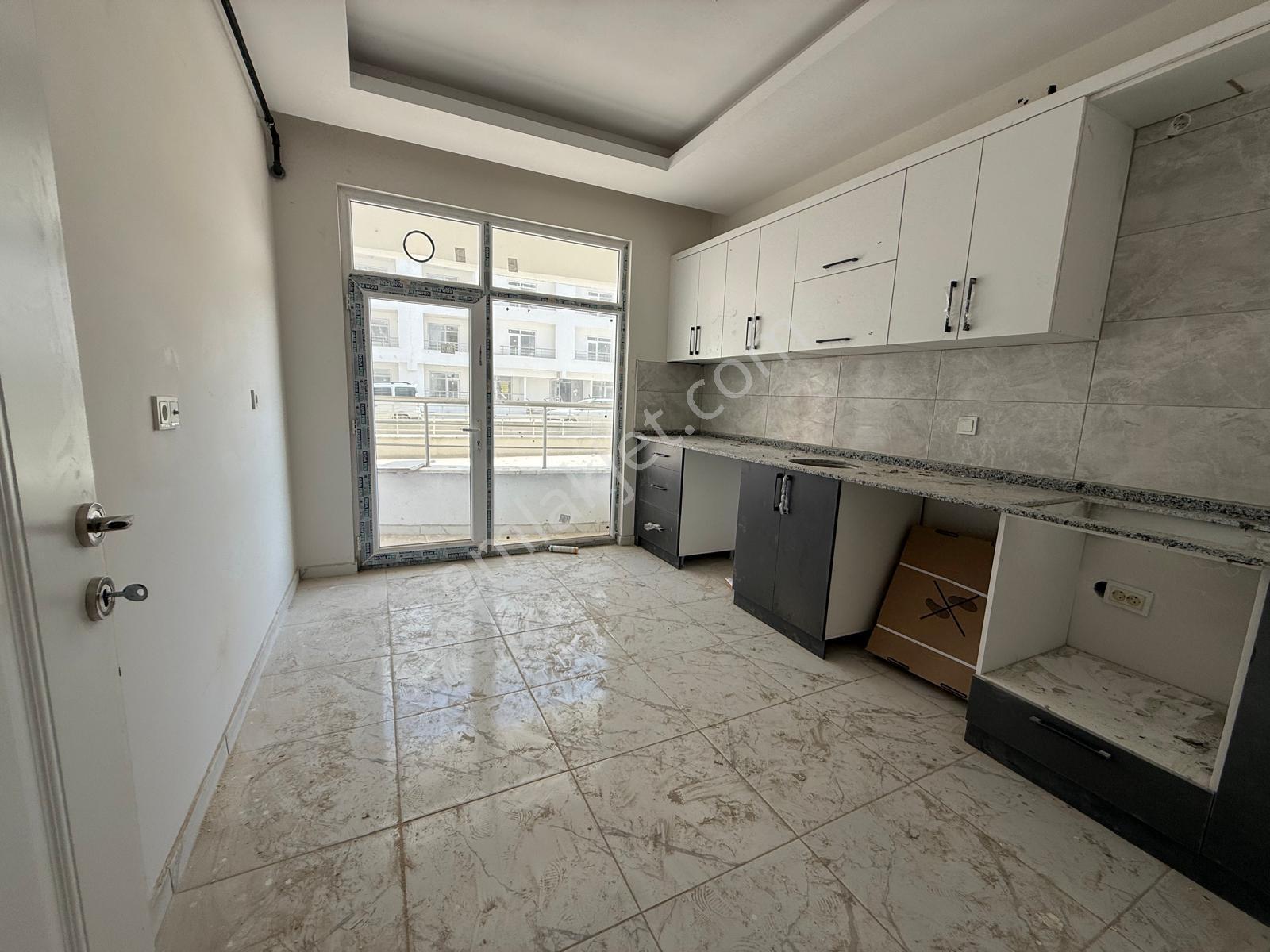 Karatay Fetih Cad. Tramvay Durağı Yanı Satılık 3+1 Sıfır Daire - Görsel 2