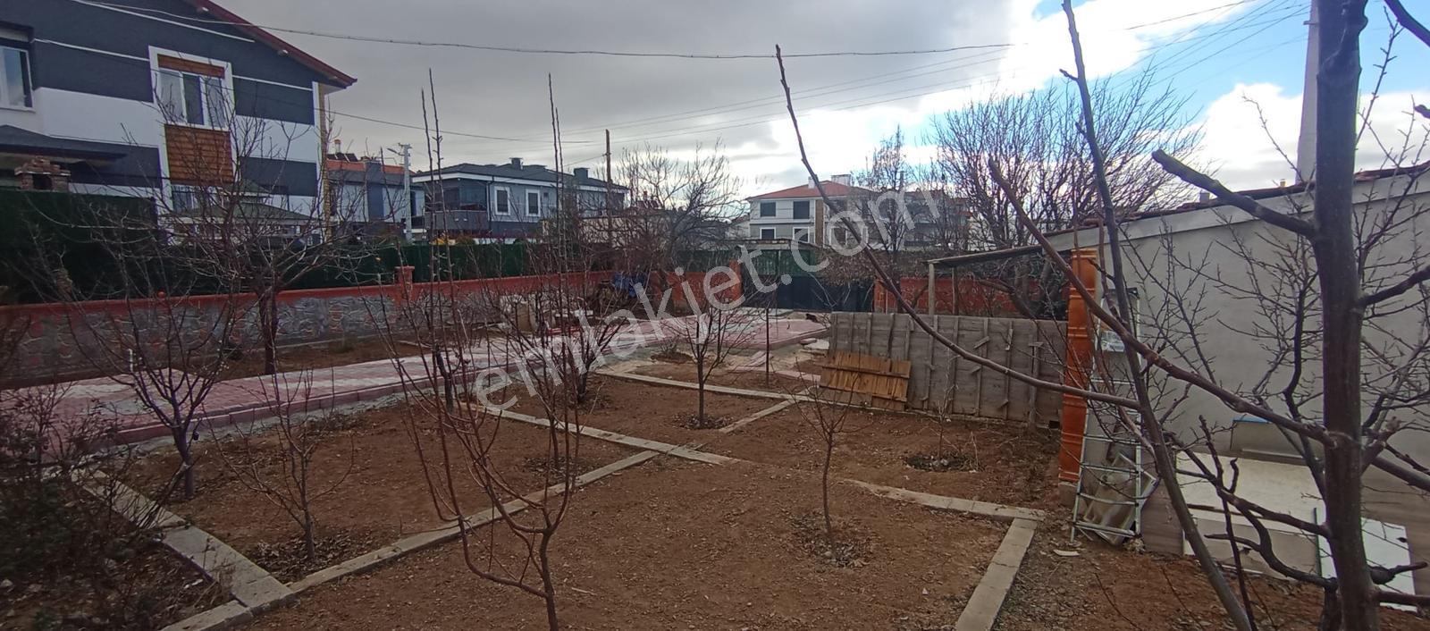 Nova A&y'den Meram Harmancıkda Satılık Bahçeli Müstakil Ev - Görsel 14