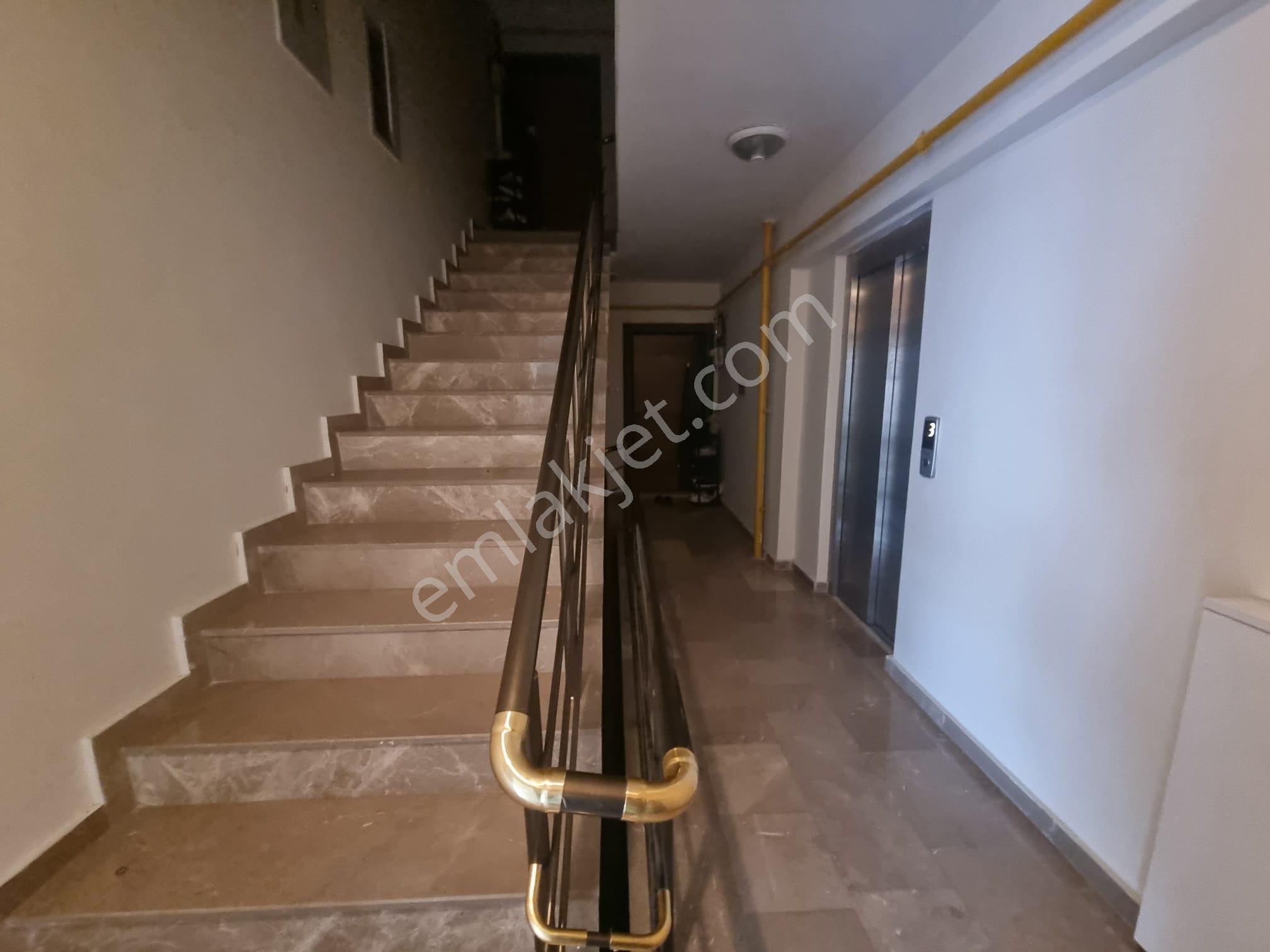 Ömürevler'de Kiralık 1+1 Daire - Tramvaya Yakın - Görsel 9