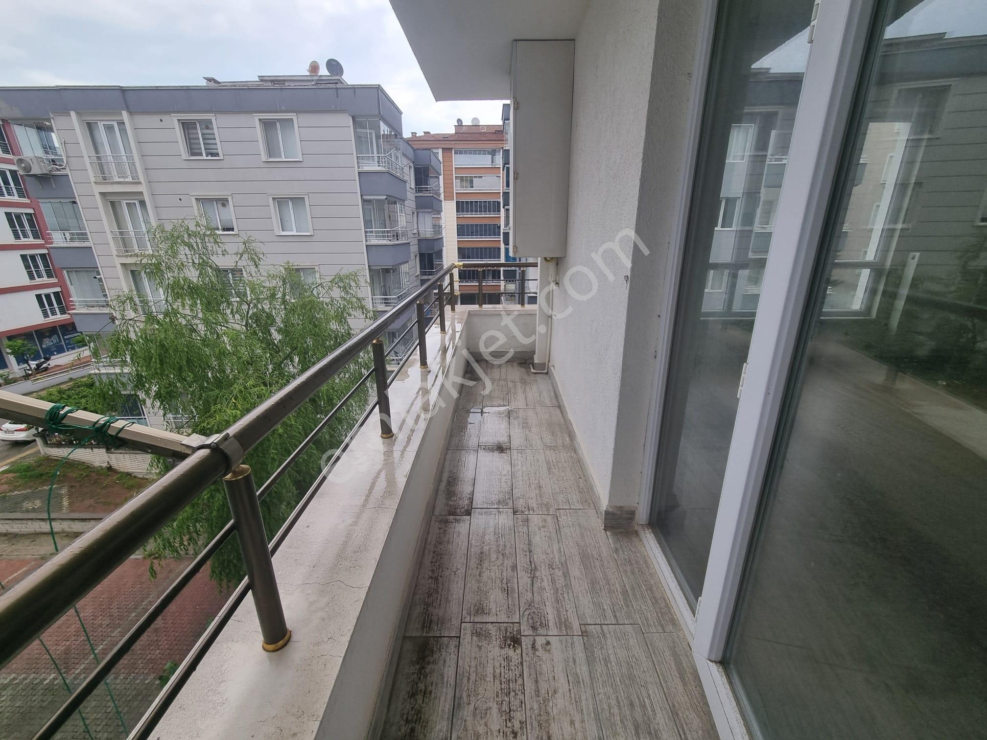 Ömürevler'de Kiralık 1+1 Daire - Tramvaya Yakın - Görsel 4