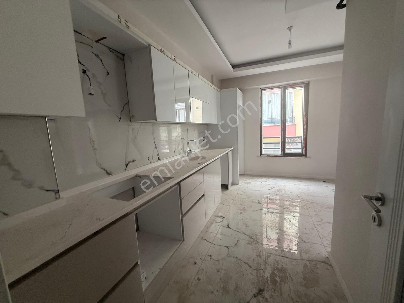 Ahmet Yesevi Caddesi Üzerinde Satılık Sıfır Lüks 3,5+1 Daire - Görsel 22