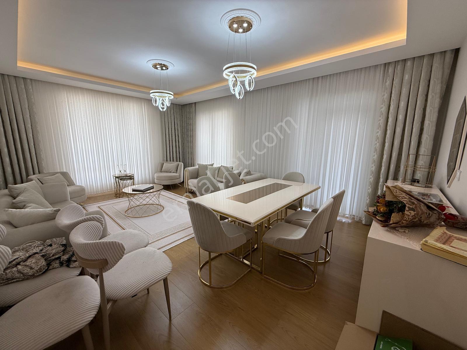 Selahattin Eyyübide Satılık Lüks 3+1 Stadyuma, Avm'lere Yakın - Görsel 2