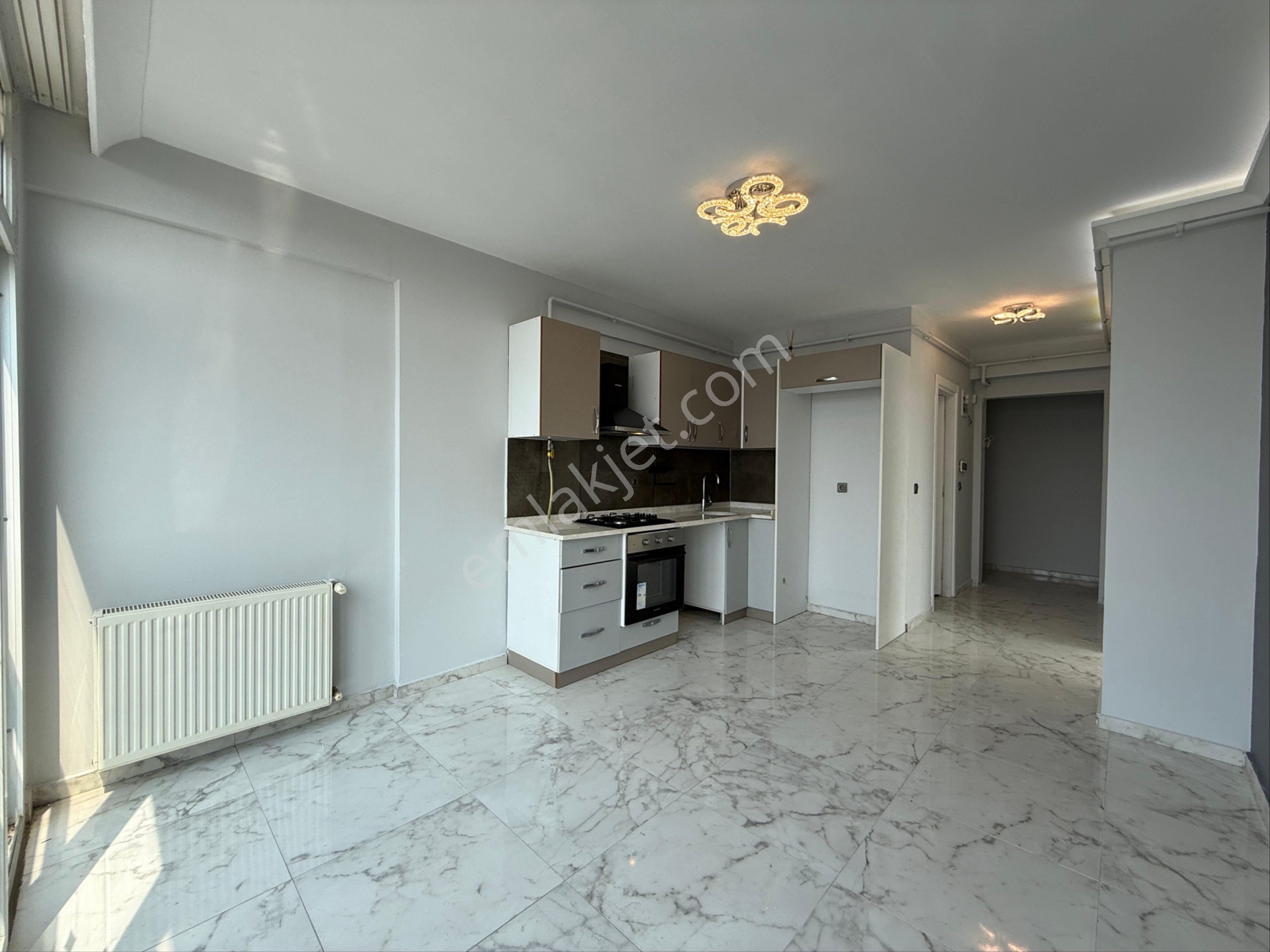 Yeşilyurt Mahallesi Evren Sitesi Yakını 1+1 Açık Mutfak Satılık Daire - Görsel 3