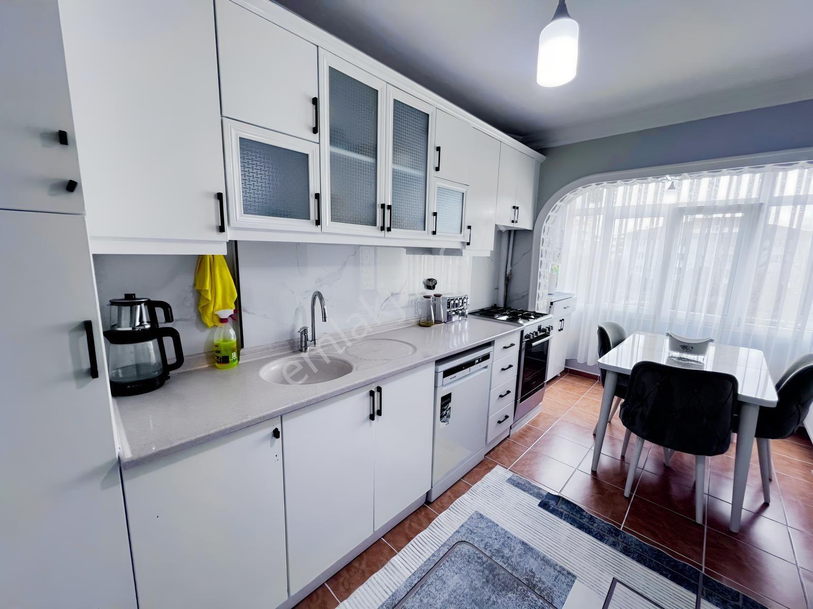 Beylikdüzü Sahil Mh.kavaklı Kent Sitesi Geniş M2'li 3+1 Dairemiz - Görsel 3