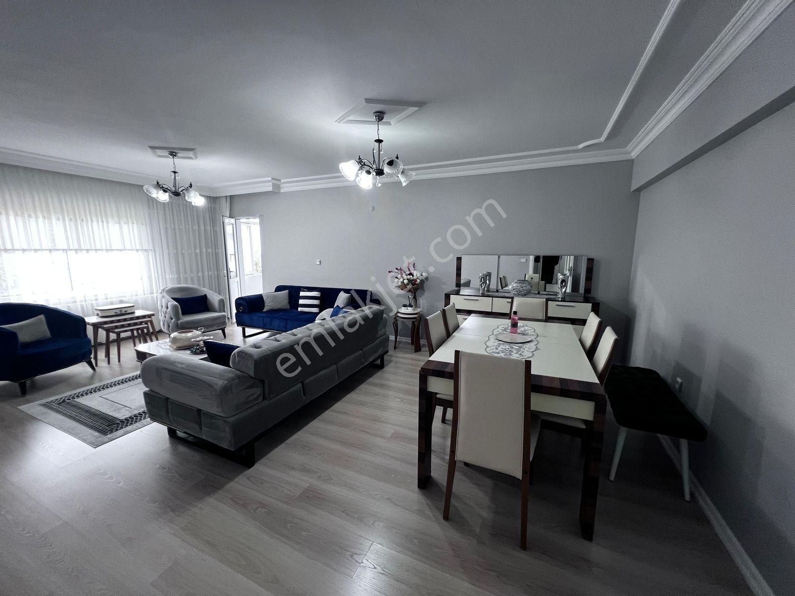Beylikdüzü Sahil Mh.kavaklı Kent Sitesi Geniş M2'li 3+1 Dairemiz - Görsel 4