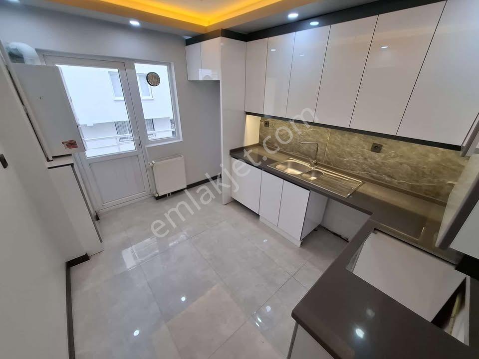 Esenyurt Marmara Park Avm Arkası Şık Tasarımlı 2+1 Dairemiz - Görsel 3
