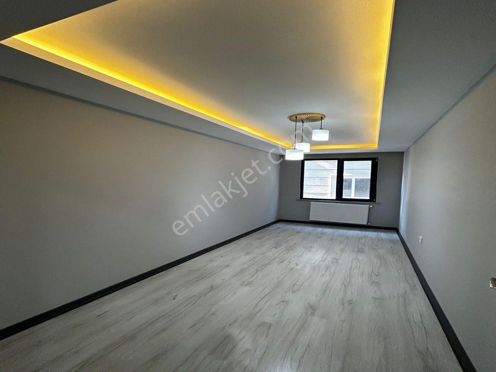 Sıfır İnşaat ! Yüksek Kredi İmkanı İle ! Metrobüse Yakın 2+1 Arakat Daire - Görsel 25