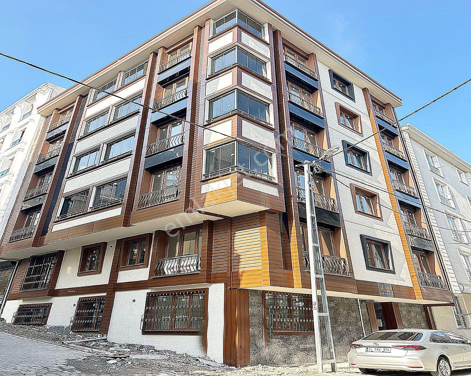 Sıfır İnşaat ! Yüksek Kredi İmkanı İle ! Metrobüse Yakın 2+1 Arakat Daire - Görsel 32