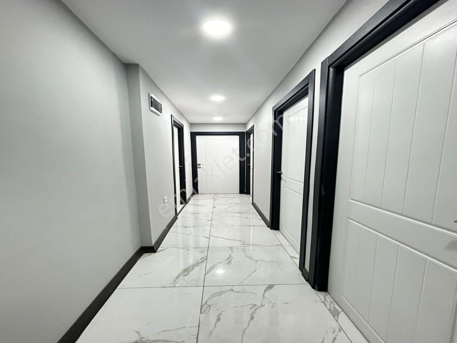 Sıfır İnşaat ! Yüksek Kredi İmkanı İle ! Metrobüse Yakın 2+1 Arakat Daire - Görsel 7